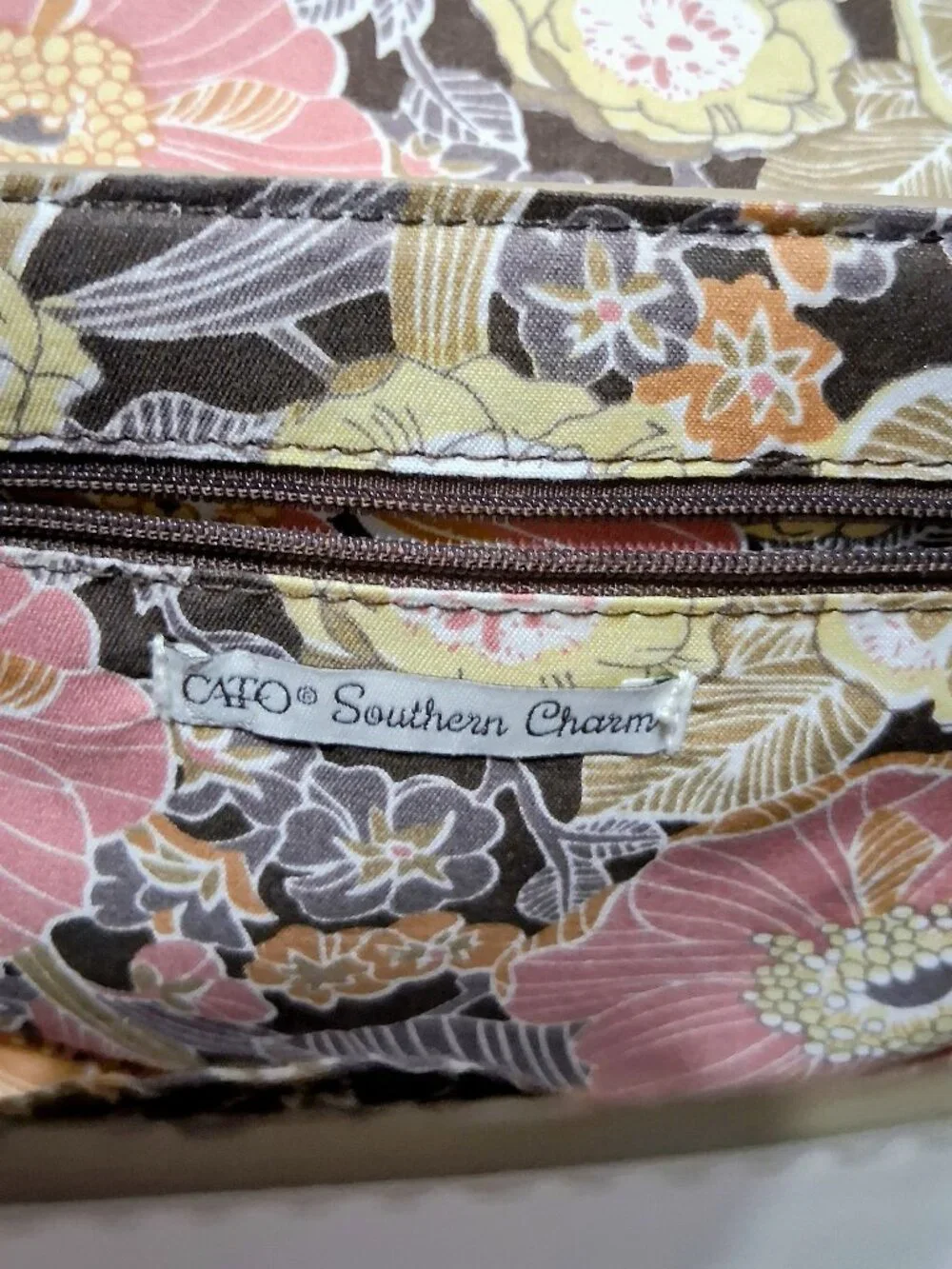Cato Southern Charm White Saddle Crossbody Bag 10x7x3